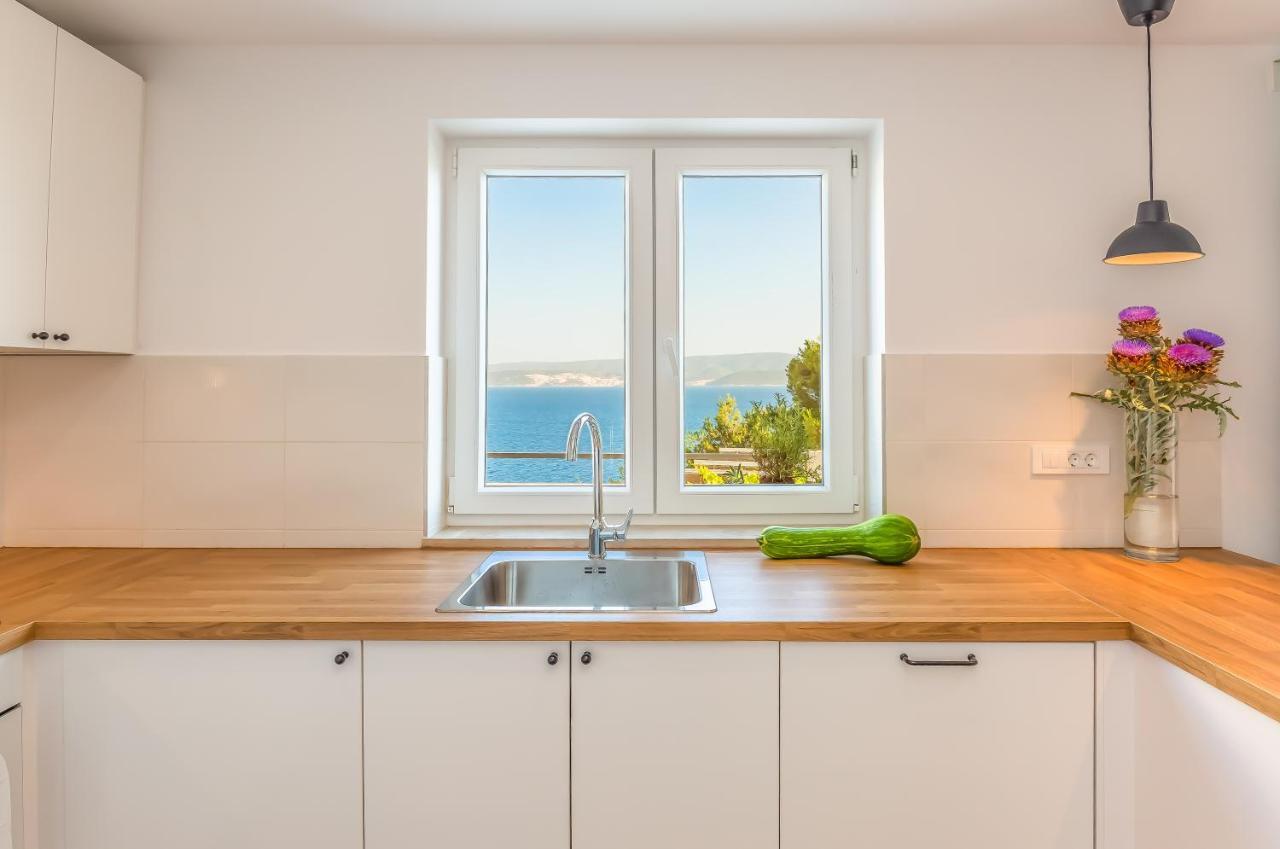 Adris Apartments Omiš Екстериор снимка