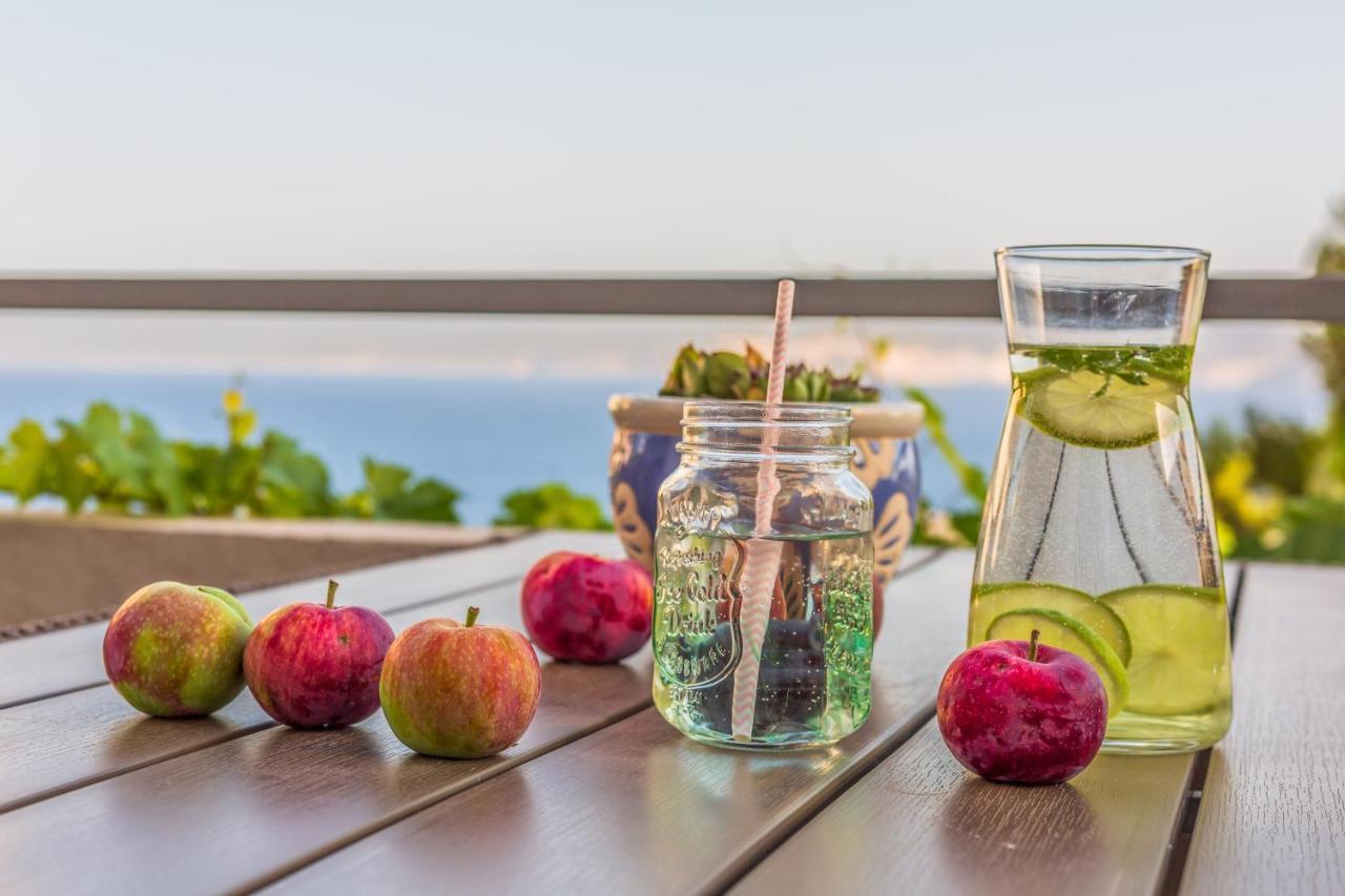 Adris Apartments Omiš Екстериор снимка