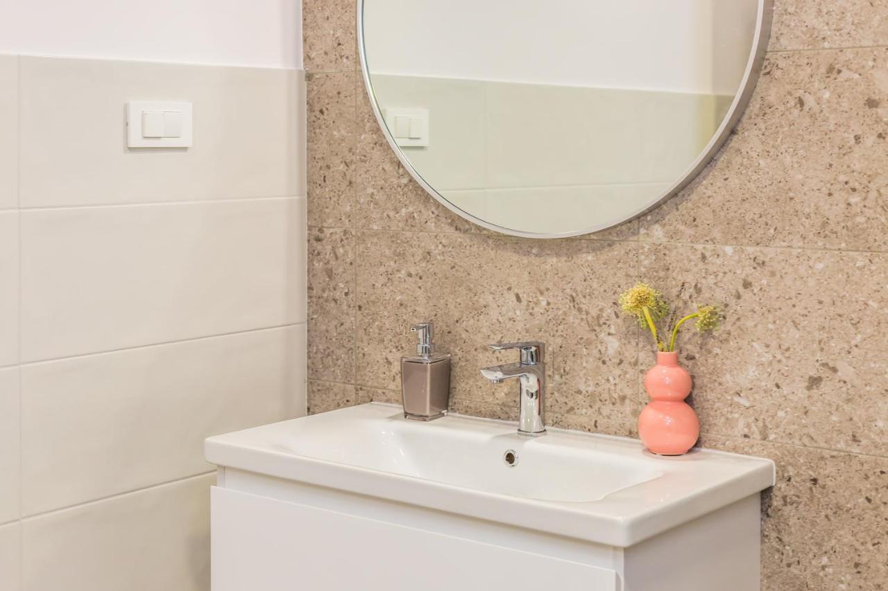 Adris Apartments Omiš Екстериор снимка