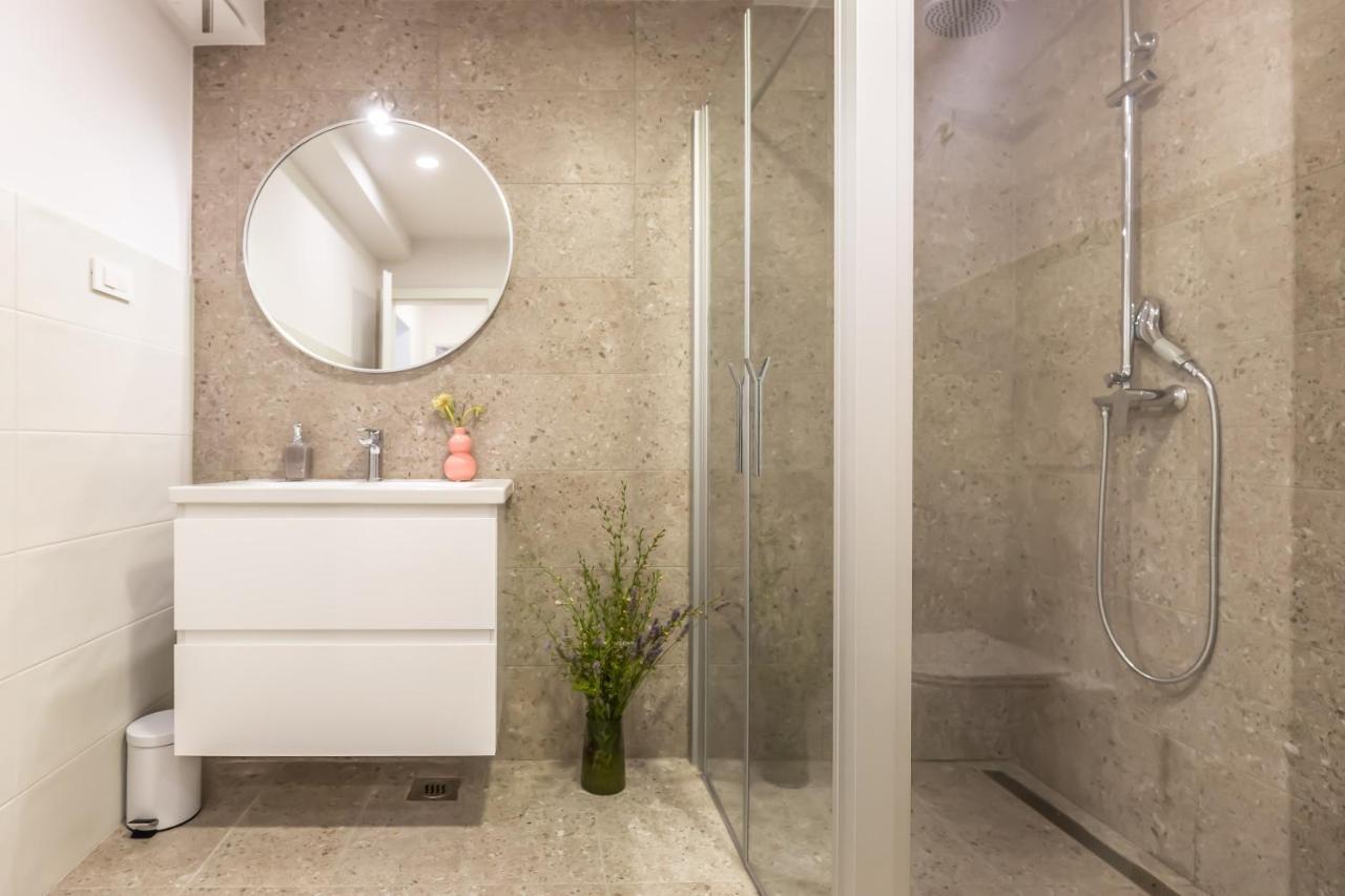 Adris Apartments Omiš Екстериор снимка