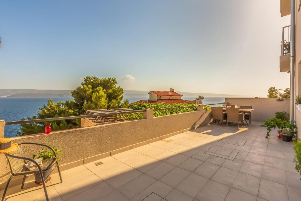 Adris Apartments Omiš Екстериор снимка